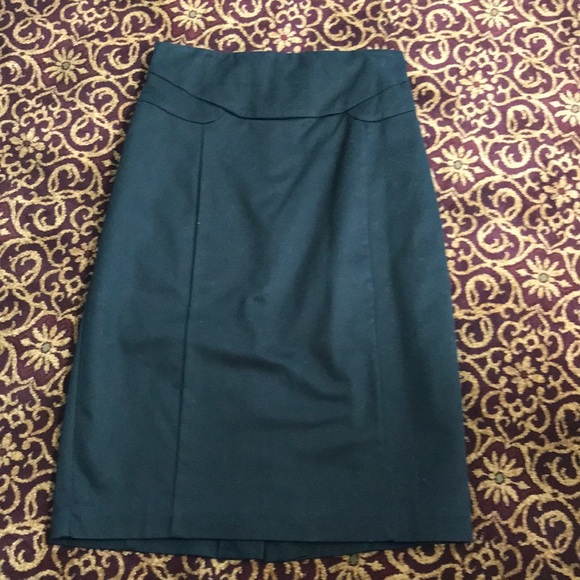 Worthington Dresses & Skirts - Worthington black tailored pencil midi skirt.